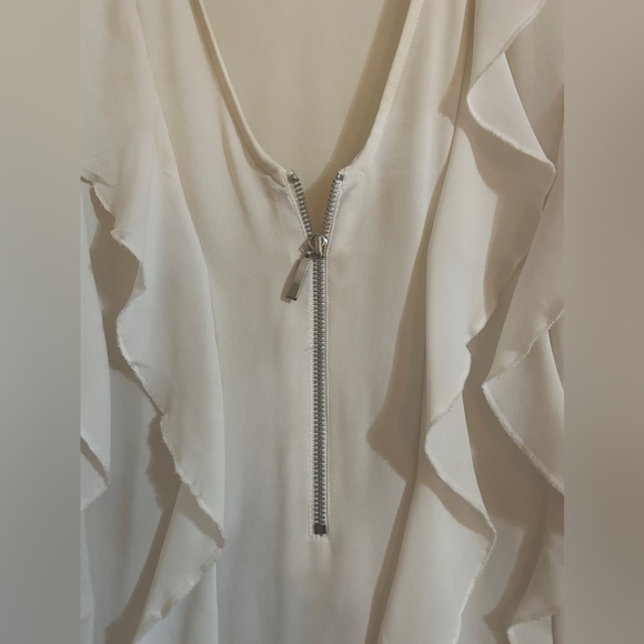 Express Ruffle Ivory Top Size L - Picture 2 of 7